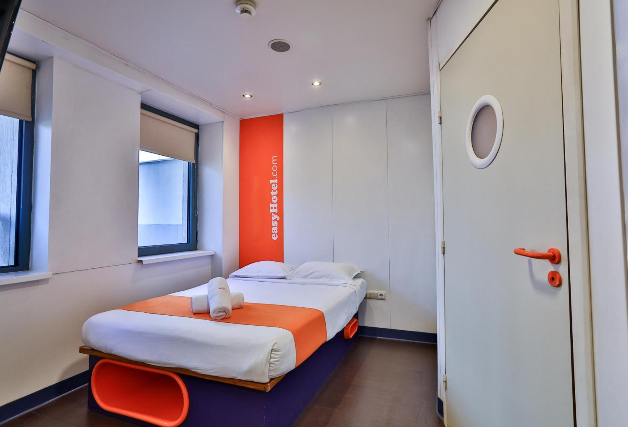Easyhotel Sofia Exterior foto