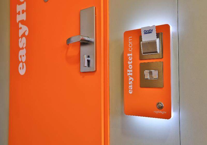 Easyhotel Sofia Cameră foto