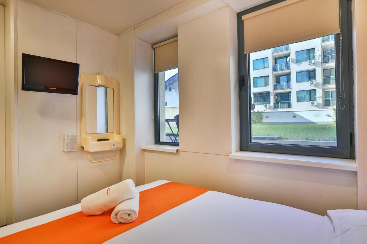 Easyhotel Sofia Exterior foto