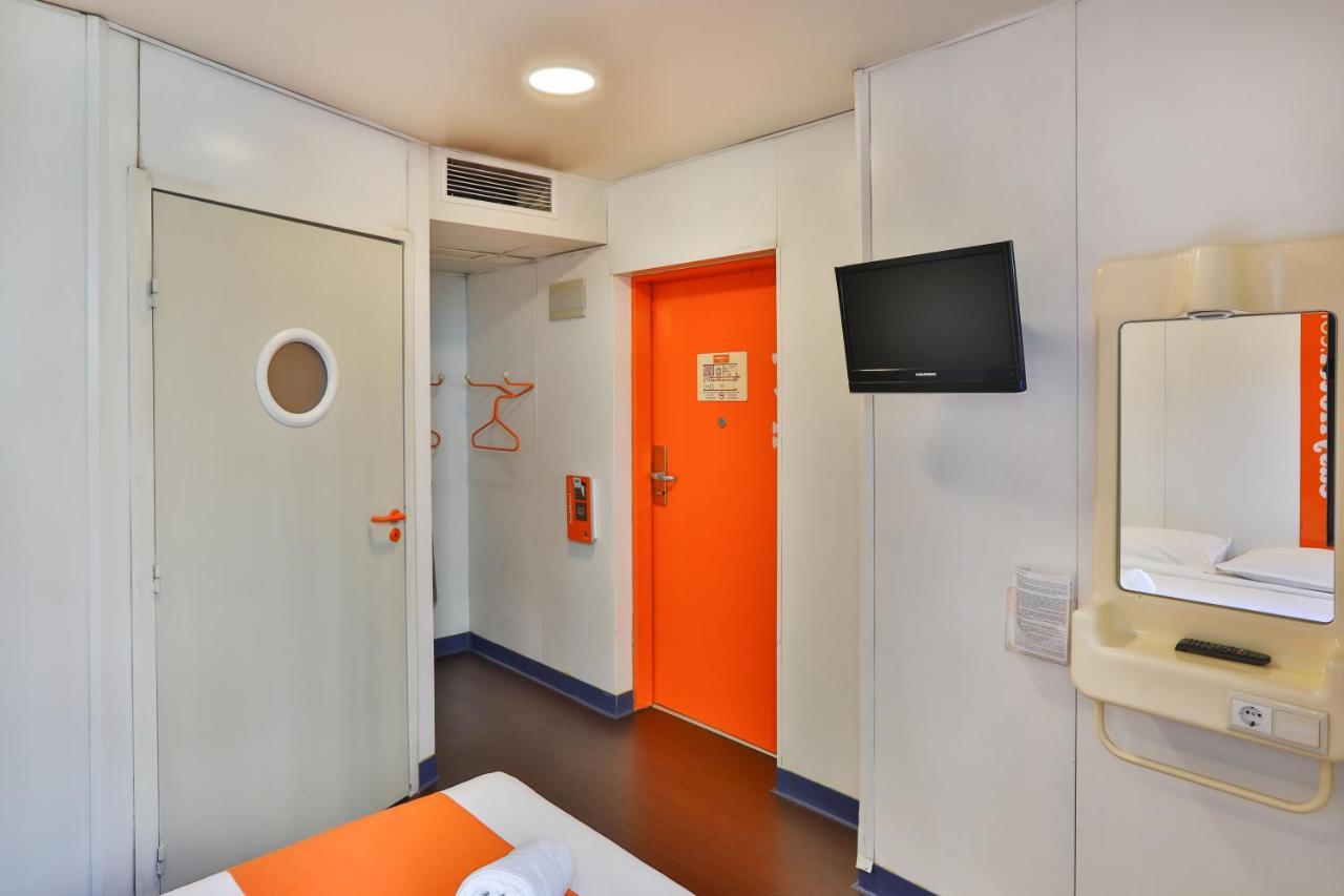 Easyhotel Sofia Exterior foto