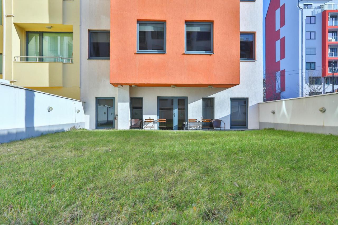 Easyhotel Sofia Exterior foto